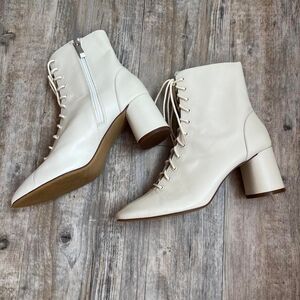 Zara Trafaluc Boots Vintage Women's 8 Cream and White